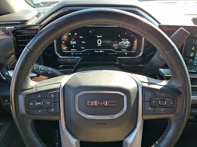 2025 GMC Sierra 1500 2WD Crew Cab Short Box SLT