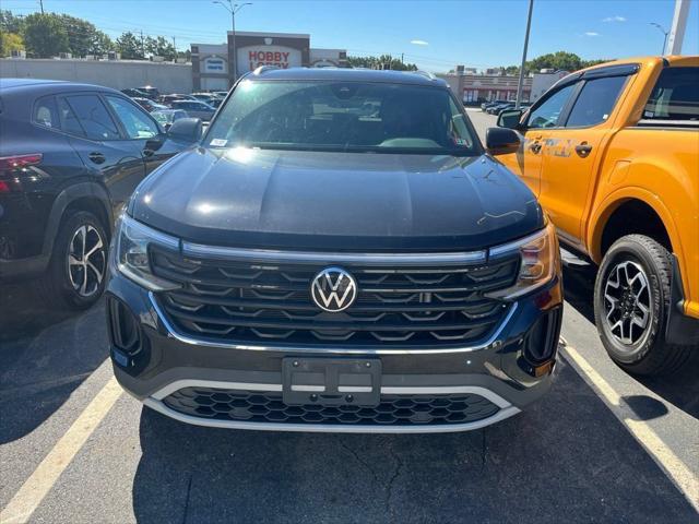 2024 Volkswagen Atlas Cross Sport 2.0T SE for sale in Manchester, NH
