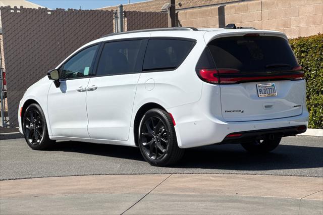 2024 Chrysler Pacifica Limited