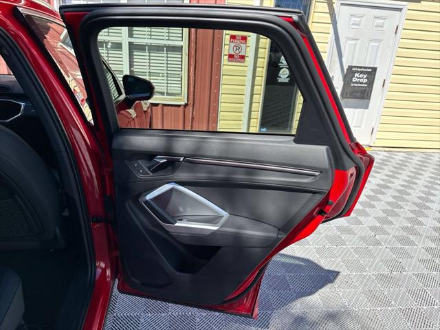 2020 Audi Q3 Premium Plus 45 TFSI quattro Tiptronic