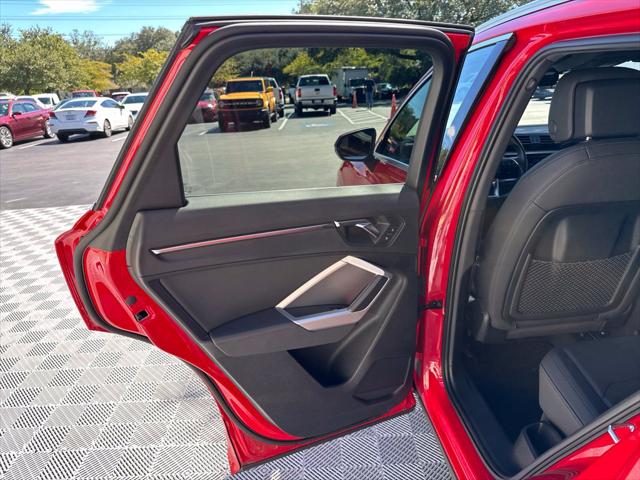 2020 Audi Q3 Premium Plus 45 TFSI quattro Tiptronic