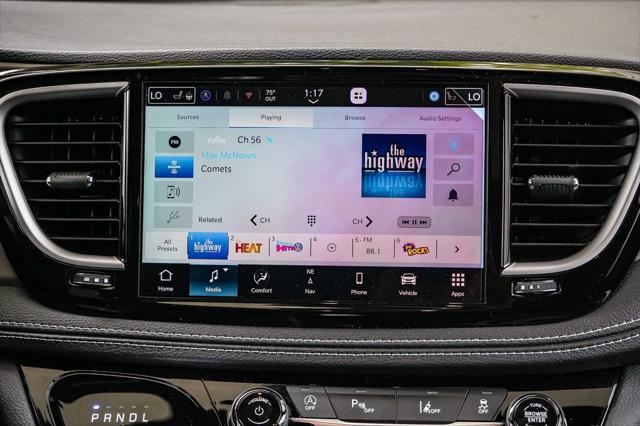 2027 Chrysler Pacifica Limited AWD
