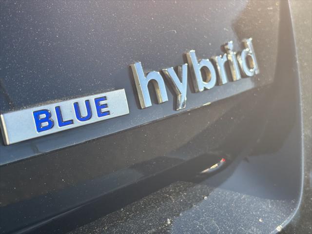 Used 2022 Hyundai Elantra Hybrid Blue For Sale in Bellingham, WA