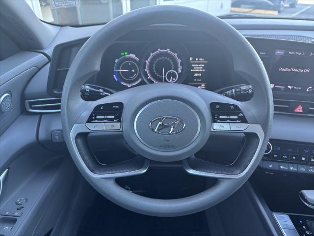 Used 2022 Hyundai Elantra Hybrid Blue For Sale in Bellingham, WA