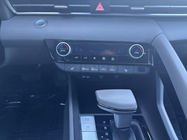 Used 2022 Hyundai Elantra Hybrid Blue For Sale in Bellingham, WA