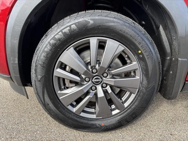 Used 2024 Nissan Pathfinder SV 4WD For Sale in Jackson, MI