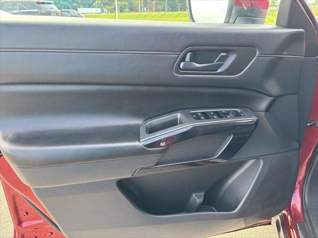 Used 2024 Nissan Pathfinder SV 4WD For Sale in Jackson, MI