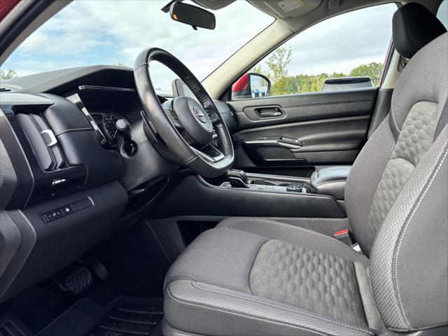 Used 2024 Nissan Pathfinder SV 4WD For Sale in Jackson, MI