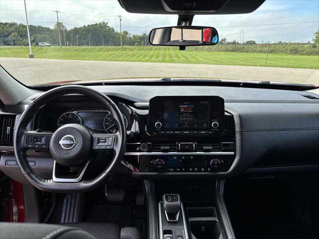 Used 2024 Nissan Pathfinder SV 4WD For Sale in Jackson, MI