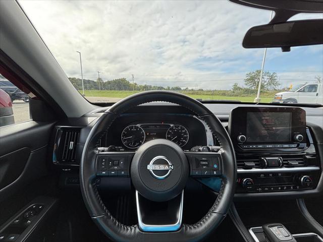 Used 2024 Nissan Pathfinder SV 4WD For Sale in Jackson, MI