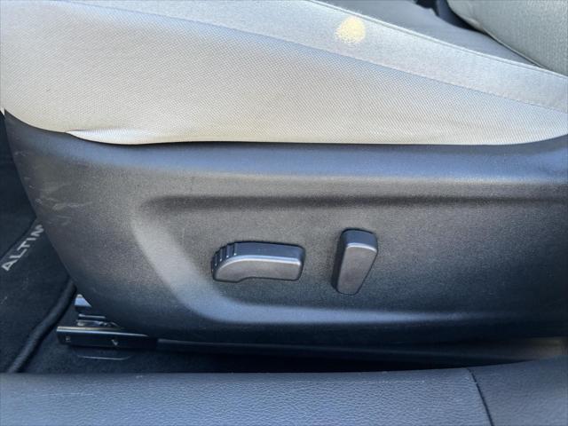 Used 2025 Nissan Altima SV FWD For Sale in Jackson, MI