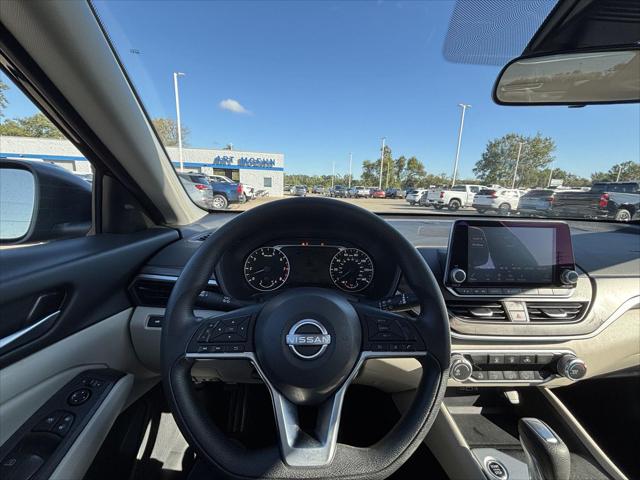 Used 2025 Nissan Altima SV FWD For Sale in Jackson, MI