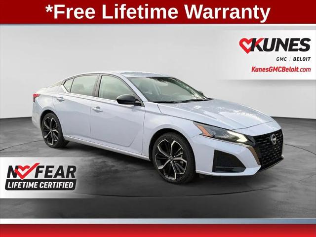 2025 Nissan Altima SR FWD for sale in Beloit, WI