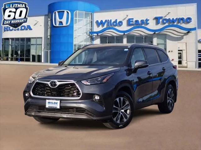 2022 Toyota Highlander XLE for sale in Madison, WI
