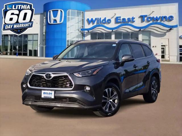 2022 Toyota Highlander XLE for sale in Madison, WI