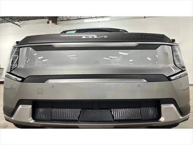 2024 Kia EV9 Light Long Range