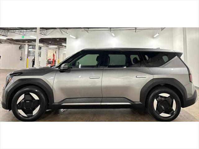2024 Kia EV9 Light Long Range