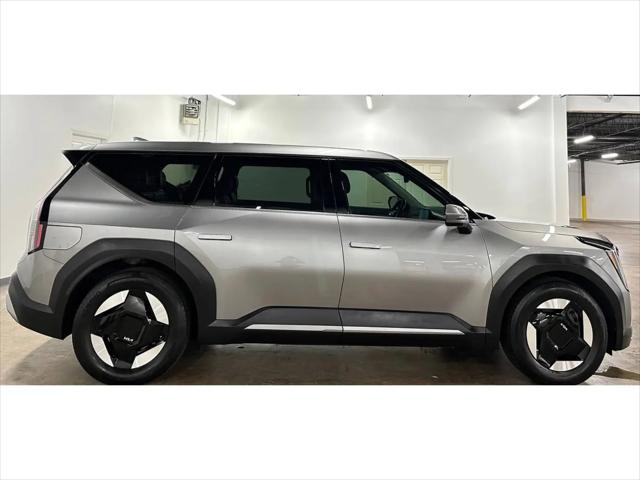2024 Kia EV9 Light Long Range