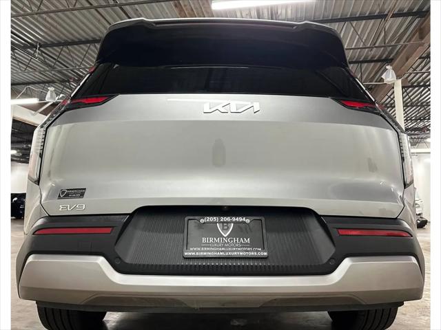 2024 Kia EV9 Light Long Range