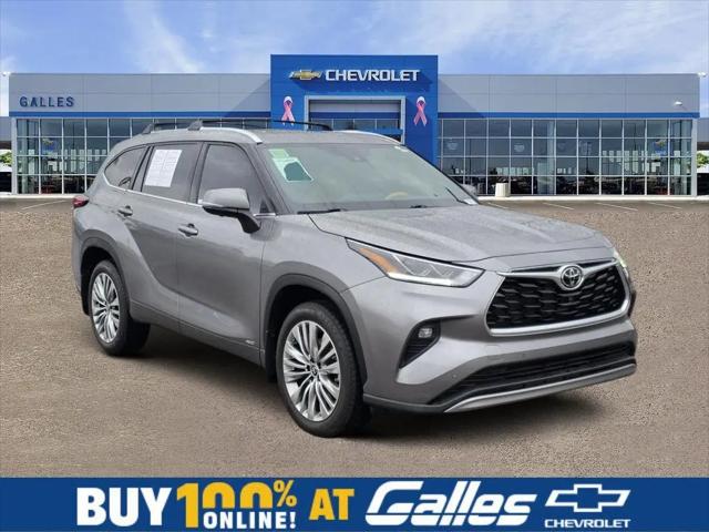 2026 Toyota Highlander Hybrid Platinum for sale in Albuquerque, NM