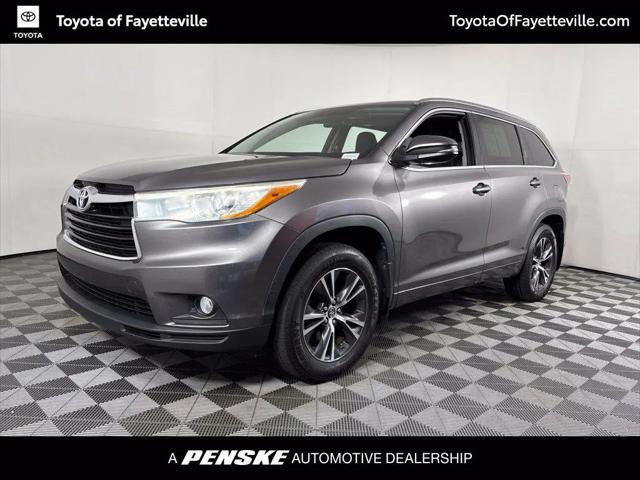 2016 Toyota Highlander XLE V6 for sale in Fayetteville, AR
