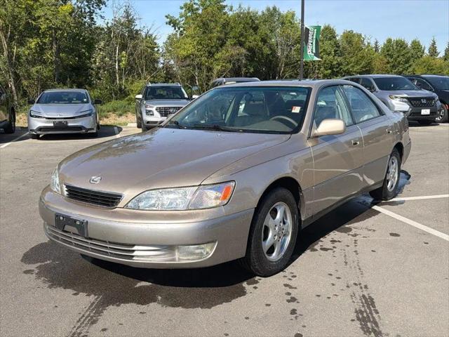 1997 Lexus ES 300 Base for sale in Fort Wayne, IN