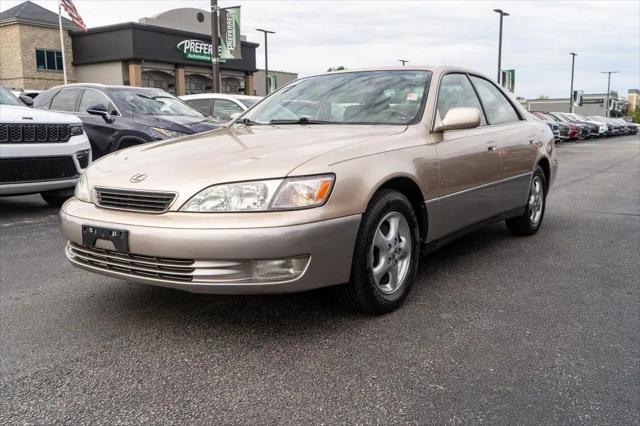 1997 Lexus ES 300 Base for sale in Fort Wayne, IN