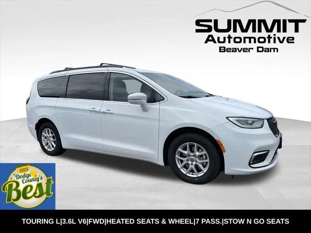 2022 Chrysler Pacifica Touring L for sale in Beaver Dam, WI