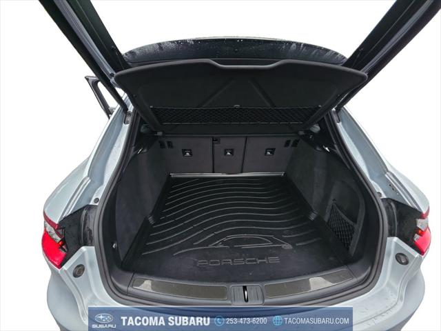 2017 Porsche Macan Turbo