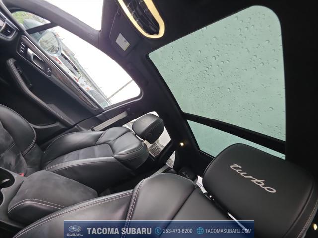 2017 Porsche Macan Turbo