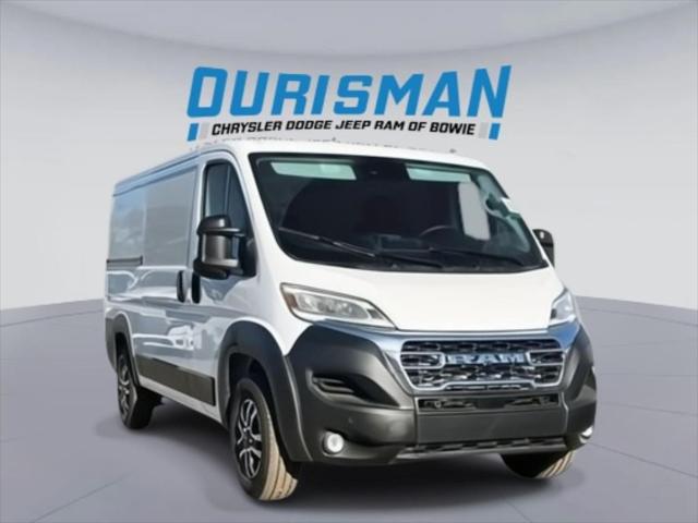 2025 RAM ProMaster 3500 Cargo Van SLT Low Roof 136 WB