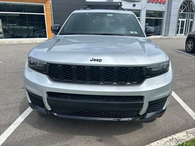 2023 Jeep Grand Cherokee L Altitude 4x4 2023 Jeep Grand Cherokee L Altitude 4x4