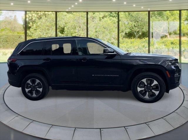 2022 Jeep Grand Cherokee 4xe Limited 4x4 2022 Jeep Grand Cherokee 4xe Limited 4x4