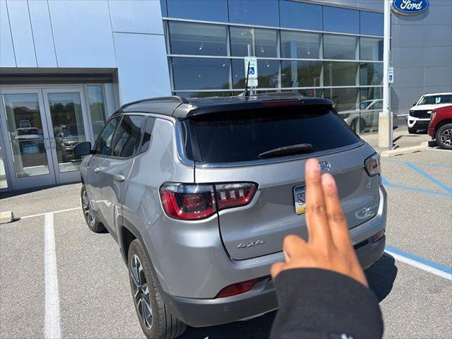 2023 Jeep Compass Limited 4x4 2023 Jeep Compass Limited 4x4