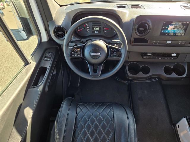 2019 Freightliner Sprinter High Roof V6
