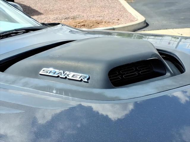 2016 Dodge Challenger R/T Shaker