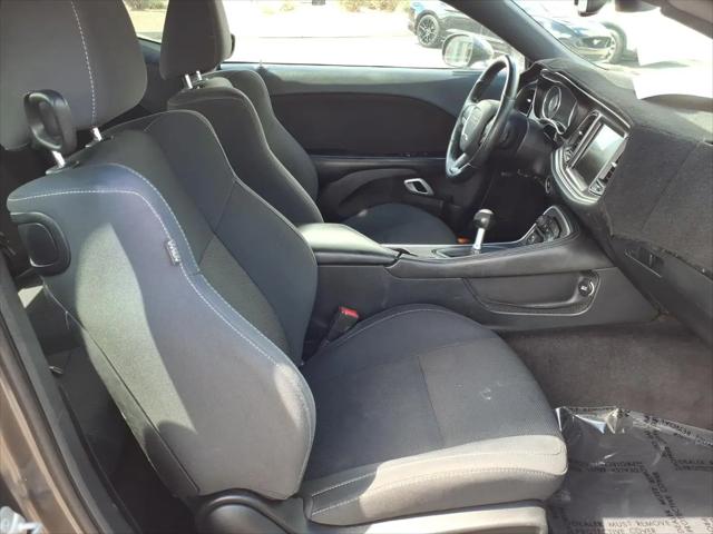 2016 Dodge Challenger R/T Shaker