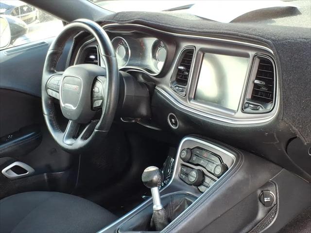2016 Dodge Challenger R/T Shaker