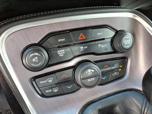 2016 Dodge Challenger R/T Shaker