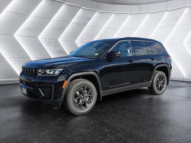 2027 Jeep Grand Cherokee Laredo Altitude for sale in Newport, VT