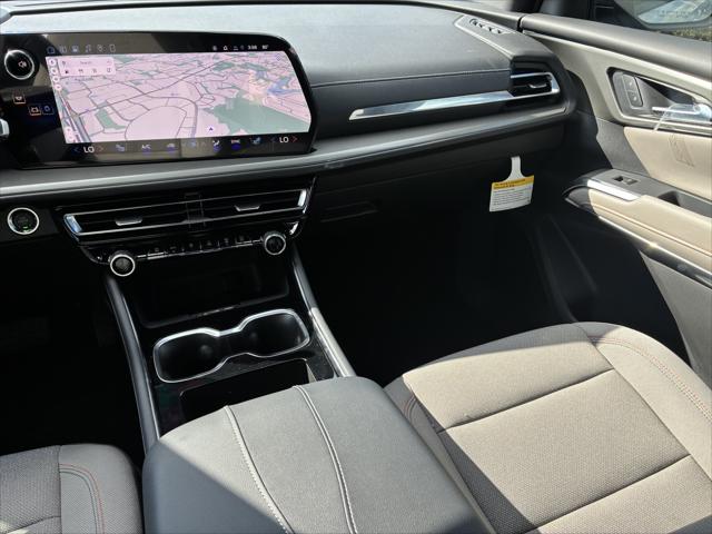 2027 Chevrolet Traverse FWD LT
