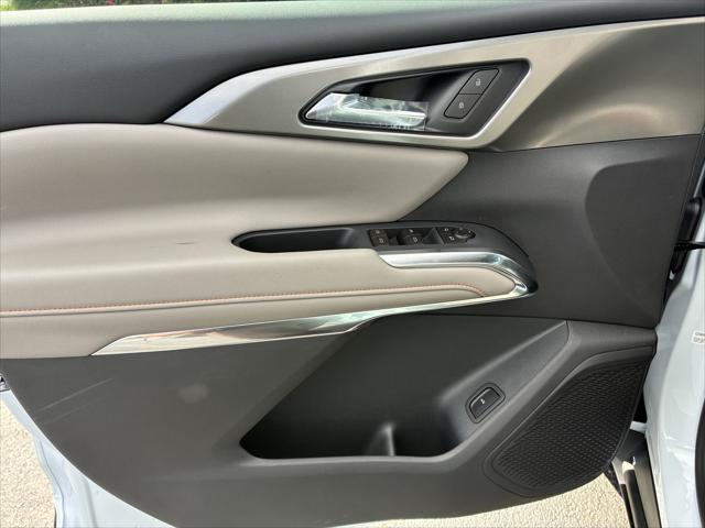 2027 Chevrolet Traverse FWD LT