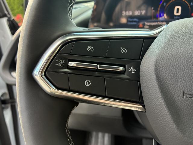 2027 Chevrolet Traverse FWD LT