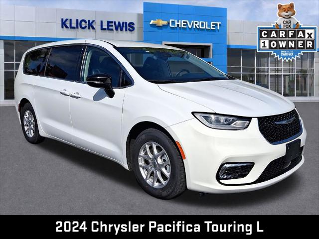 2024 Chrysler Pacifica Touring L for sale in Palmyra, PA
