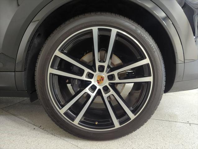 2025 Porsche Cayenne Unknown