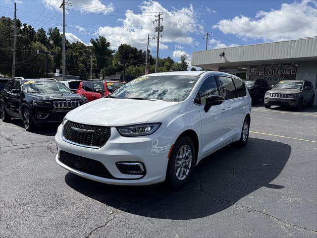 2026 Chrysler Pacifica Select 2026 Chrysler Pacifica Select