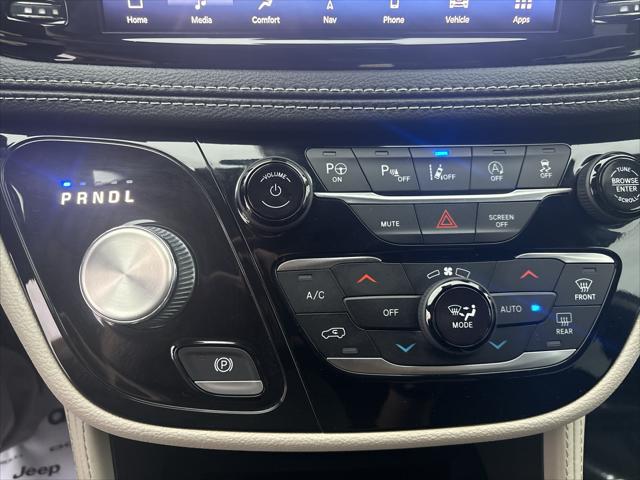 2023 Chrysler Pacifica Limited AWD