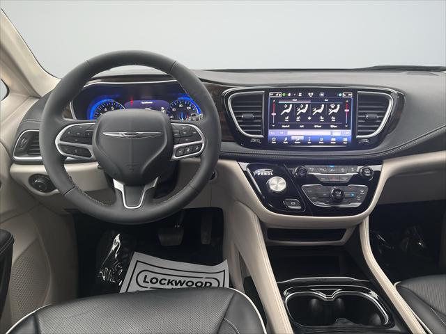 2023 Chrysler Pacifica Limited AWD