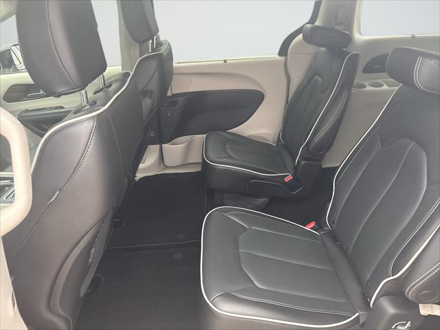 2023 Chrysler Pacifica Limited AWD