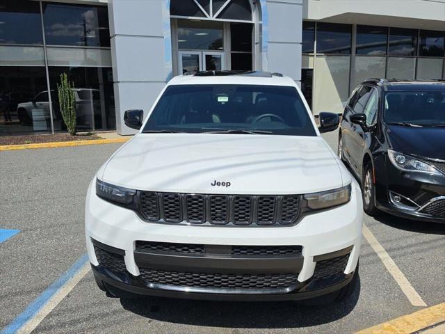 2023 Jeep Grand Cherokee L Altitude 4x4